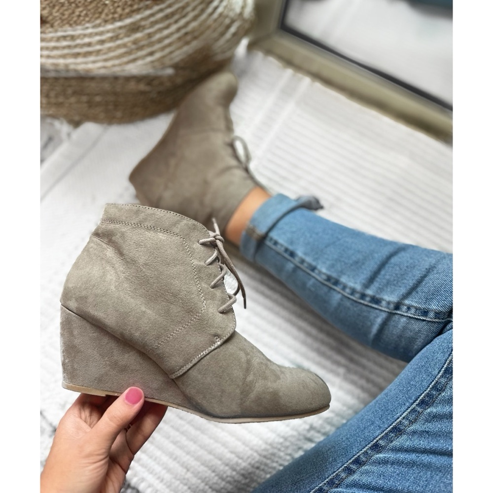 Qupid Taupe Wedge Booties